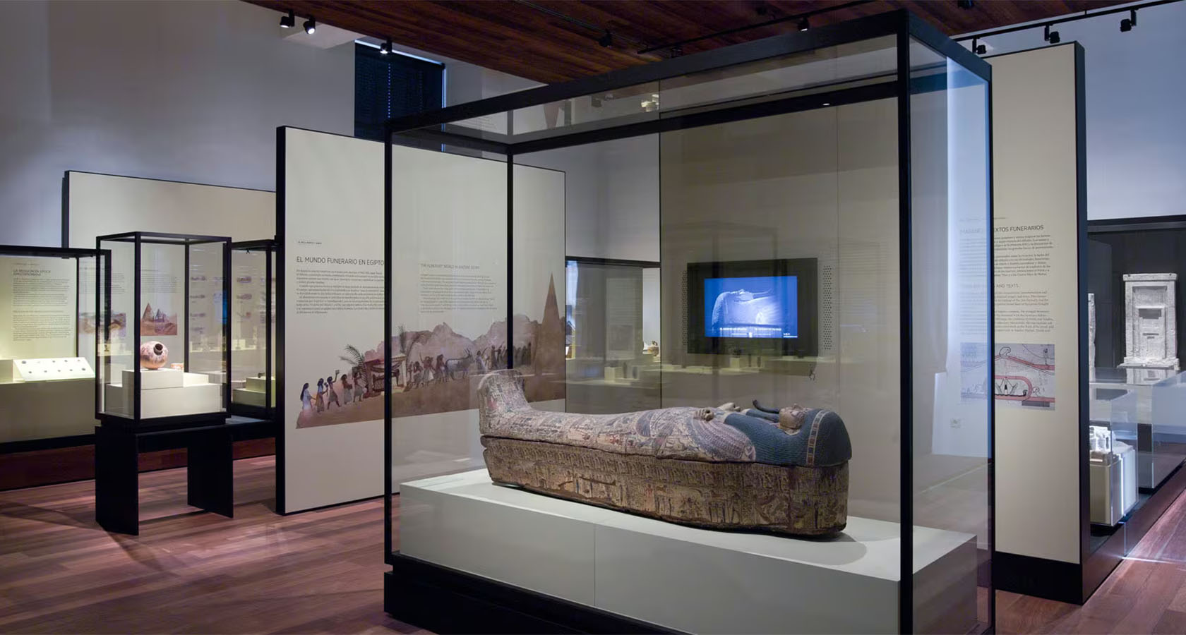 马德里国家考古博物馆埃及展厅 © Luis Asín