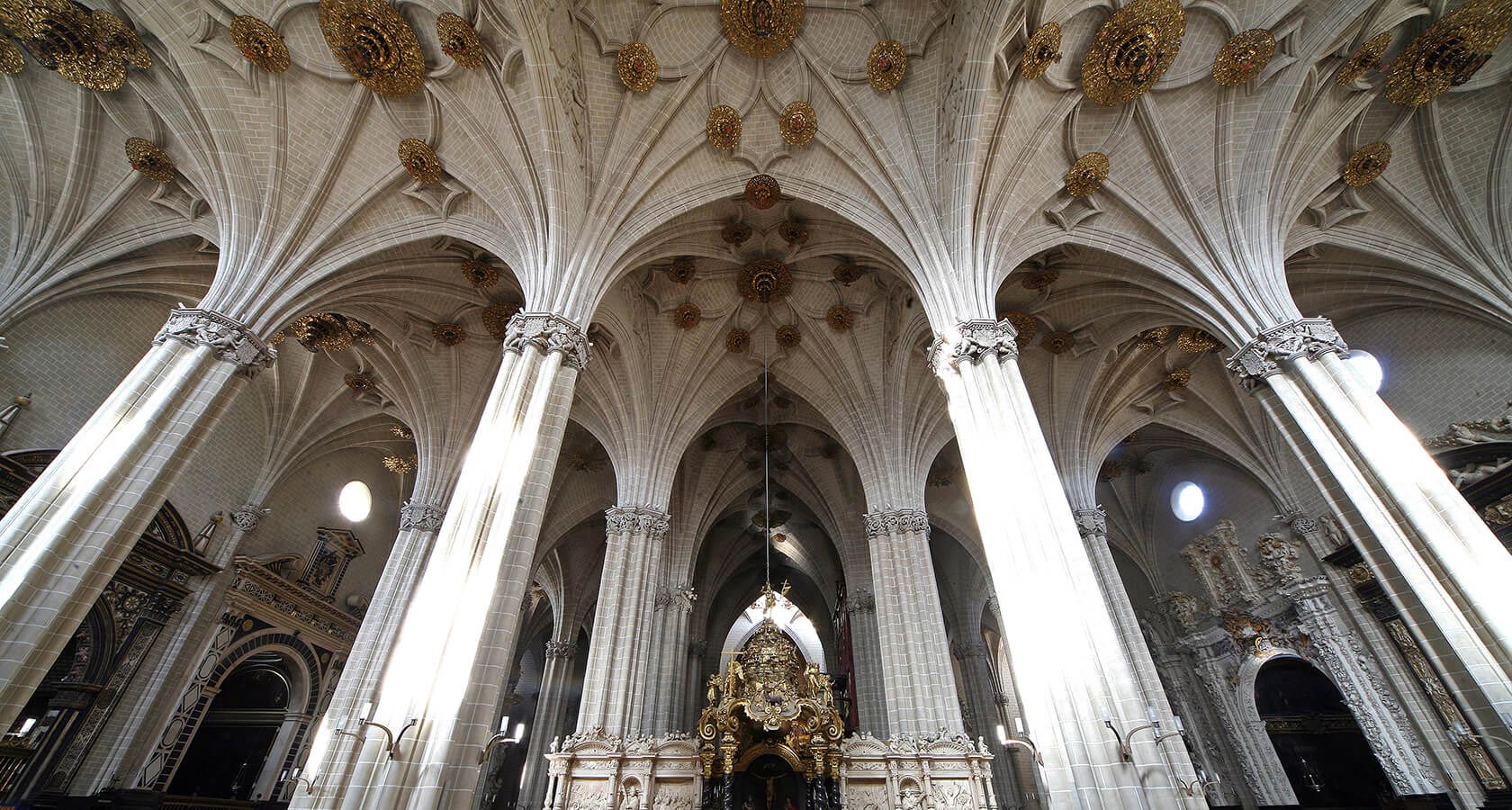 圣萨尔瓦多大教堂|西班牙旅游