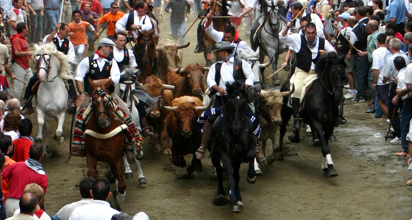 Segorbe马上奔牛节 © Turismo de Segorbe