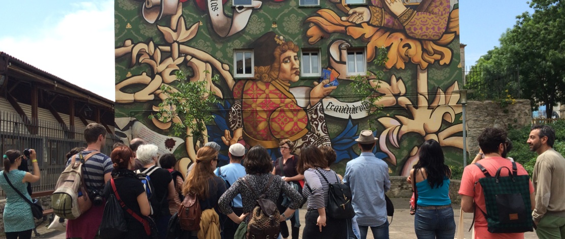 巴斯克地区阿拉瓦的维多利亚街头艺术导览参观 ©公共涂鸦